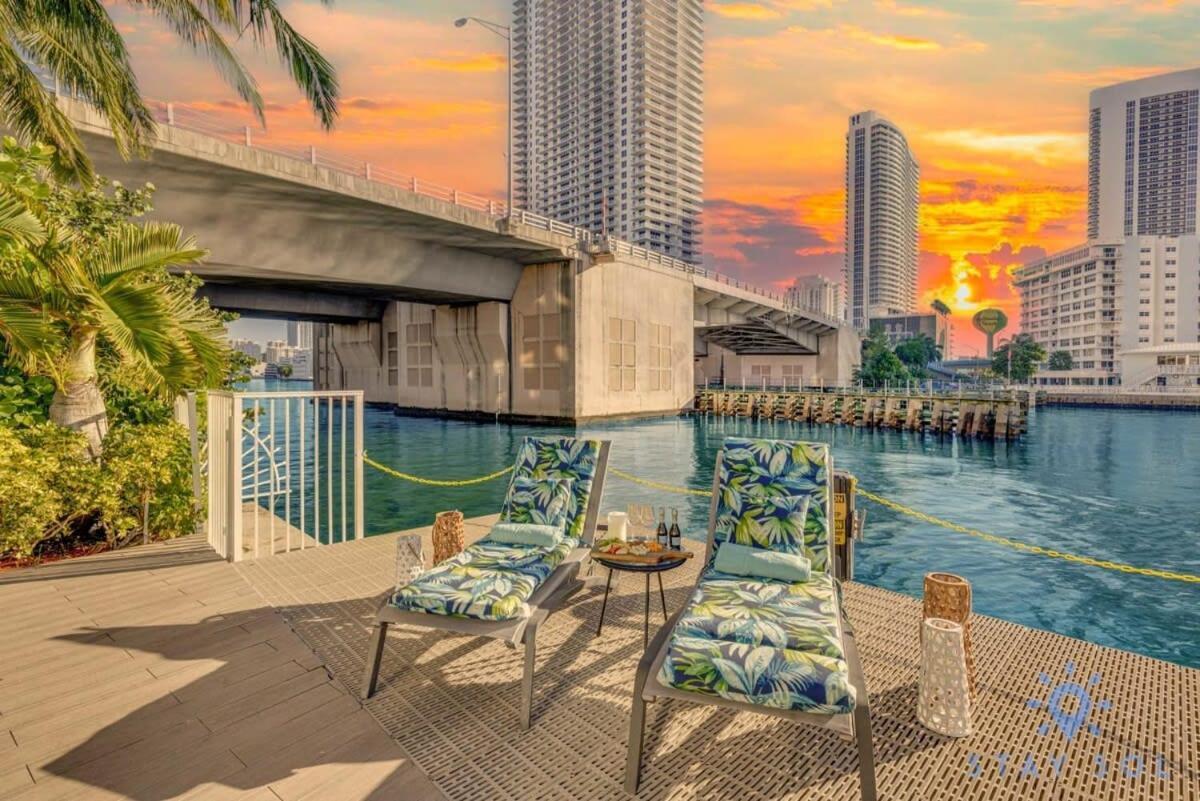 Amenities Balcony W Stunning Views-Beachfront Hallandale Beach Buitenkant foto